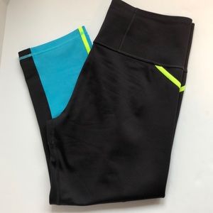 Puma high waist dry cell cropped leggings Size large
